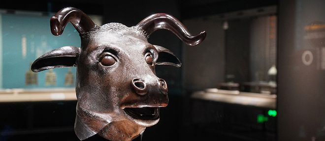 老虎機：总算看清了她的真面目：这身价，她值得