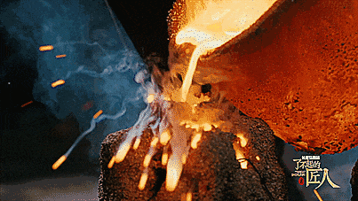 老虎機：总算看清了她的真面目：这身价，她值得