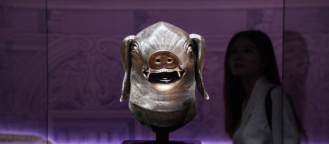 老虎機：总算看清了她的真面目：这身价，她值得